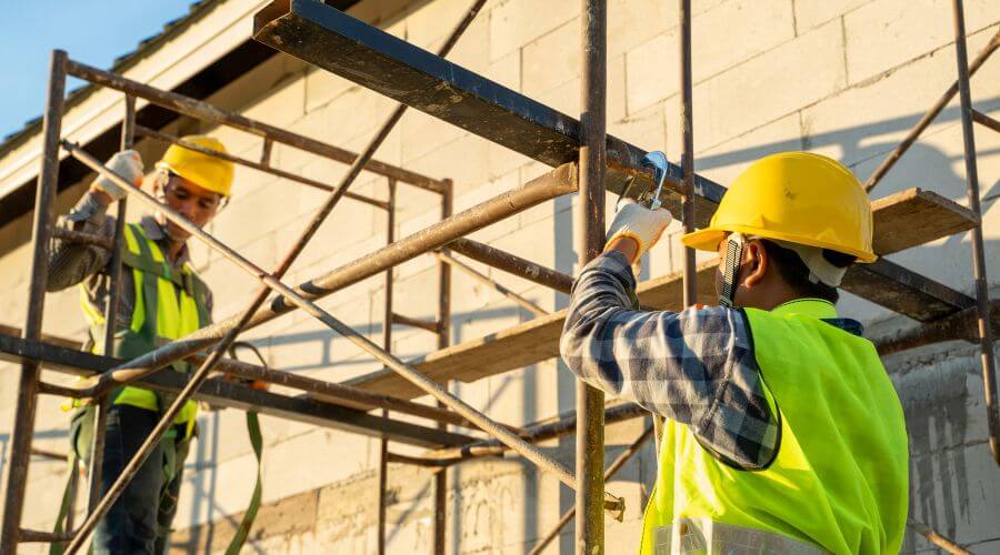Expert Emergency Roof Repairs services in Lorain, OH